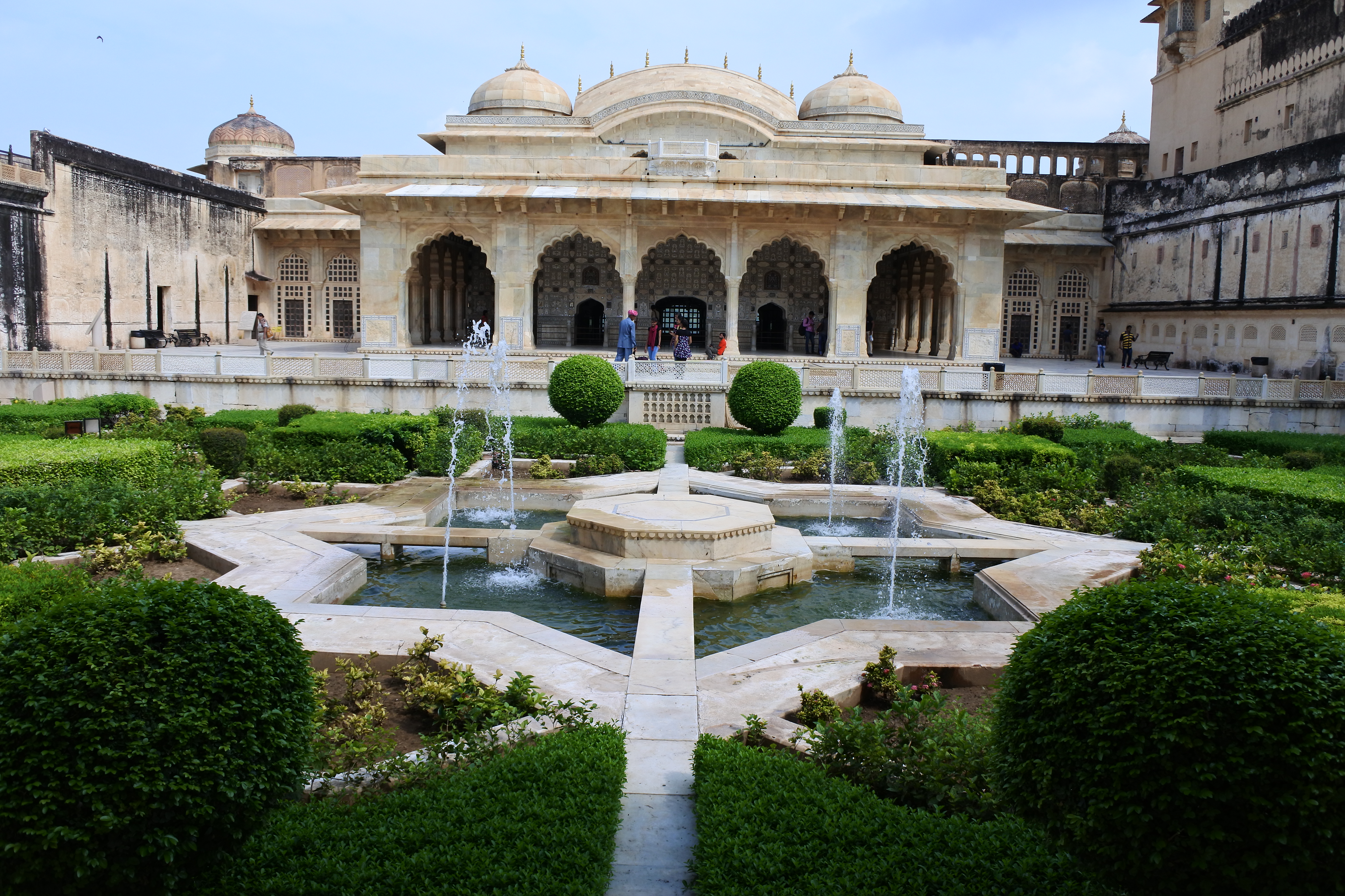 アンベール城の鏡の間