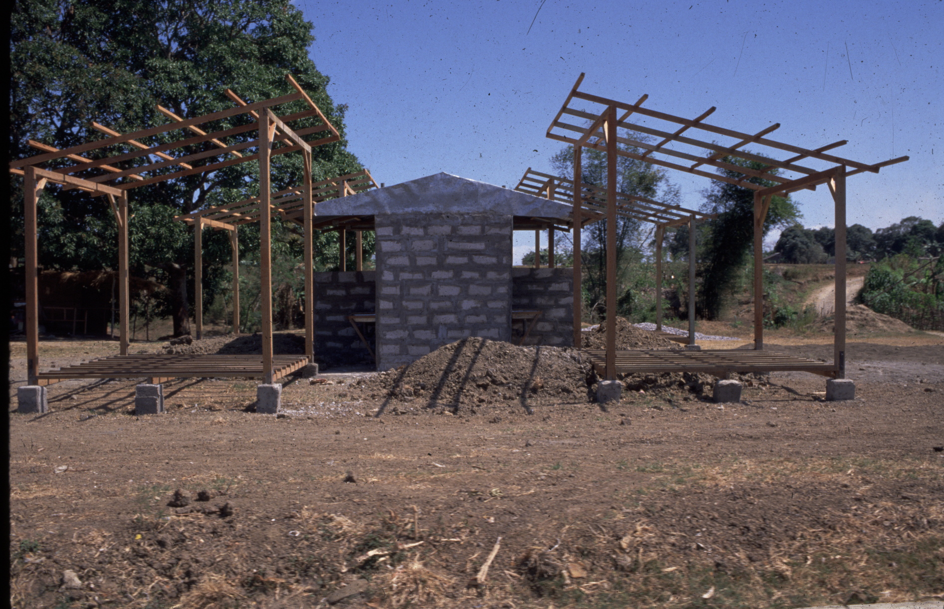 ダスマリニャス・ハウジング・プロジェクト