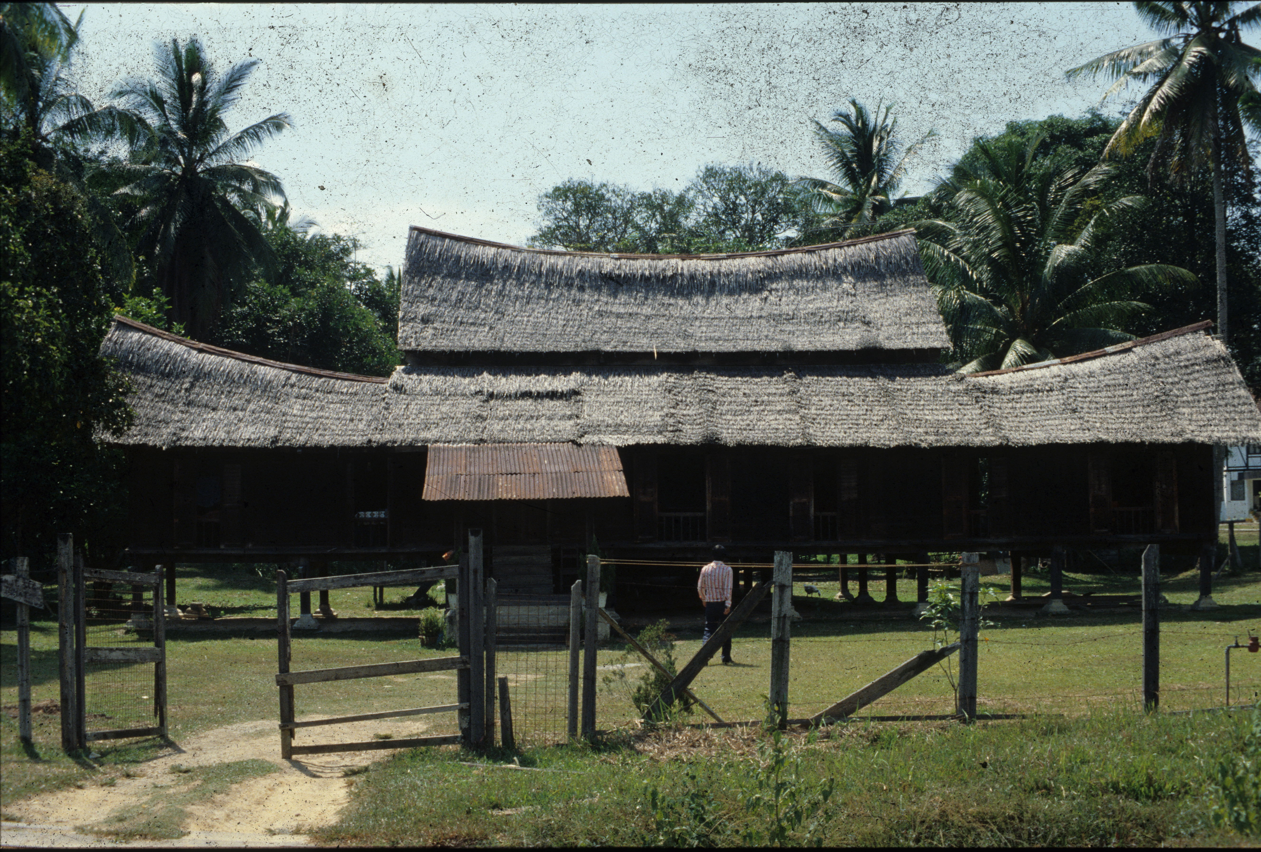 世界建築図鑑⑬　Malaysia Minankabau
